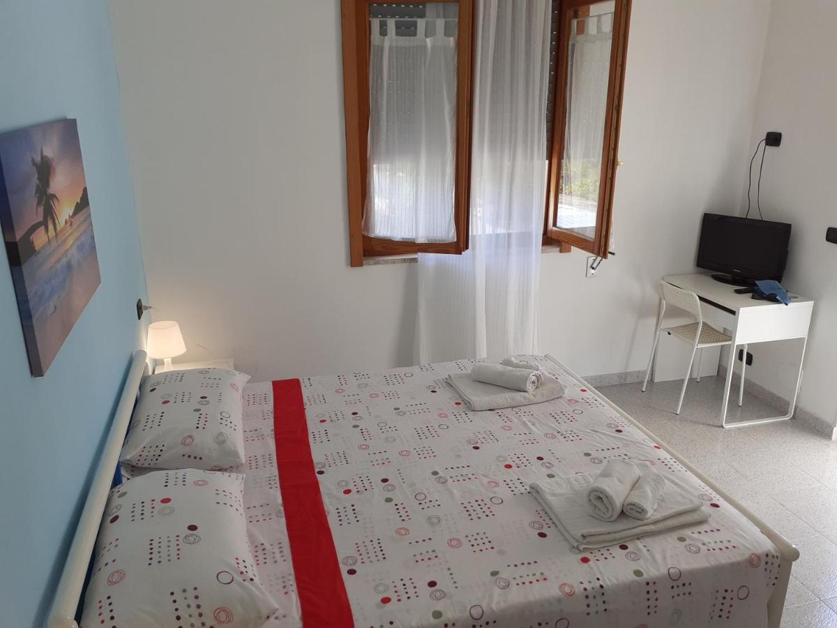 Casa Vacanza Fiorella Torre dell'Orso Ngoại thất bức ảnh