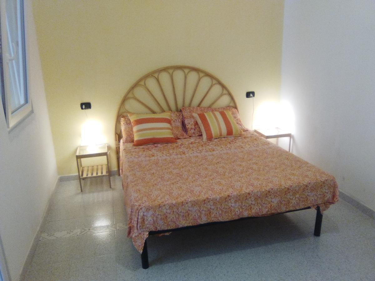 Casa Vacanza Fiorella Torre dell'Orso Ngoại thất bức ảnh