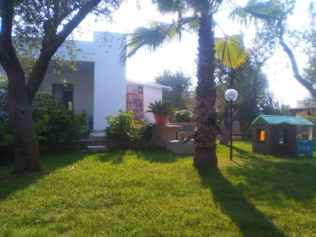 Casa Vacanza Fiorella Torre dell'Orso Ngoại thất bức ảnh
